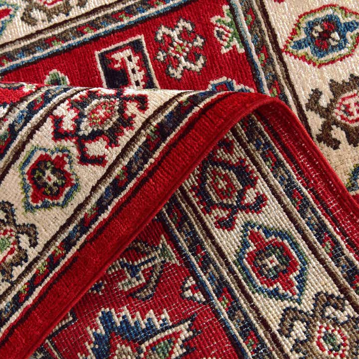 2' 8 x 4' Hand Knotted Kazak Rug