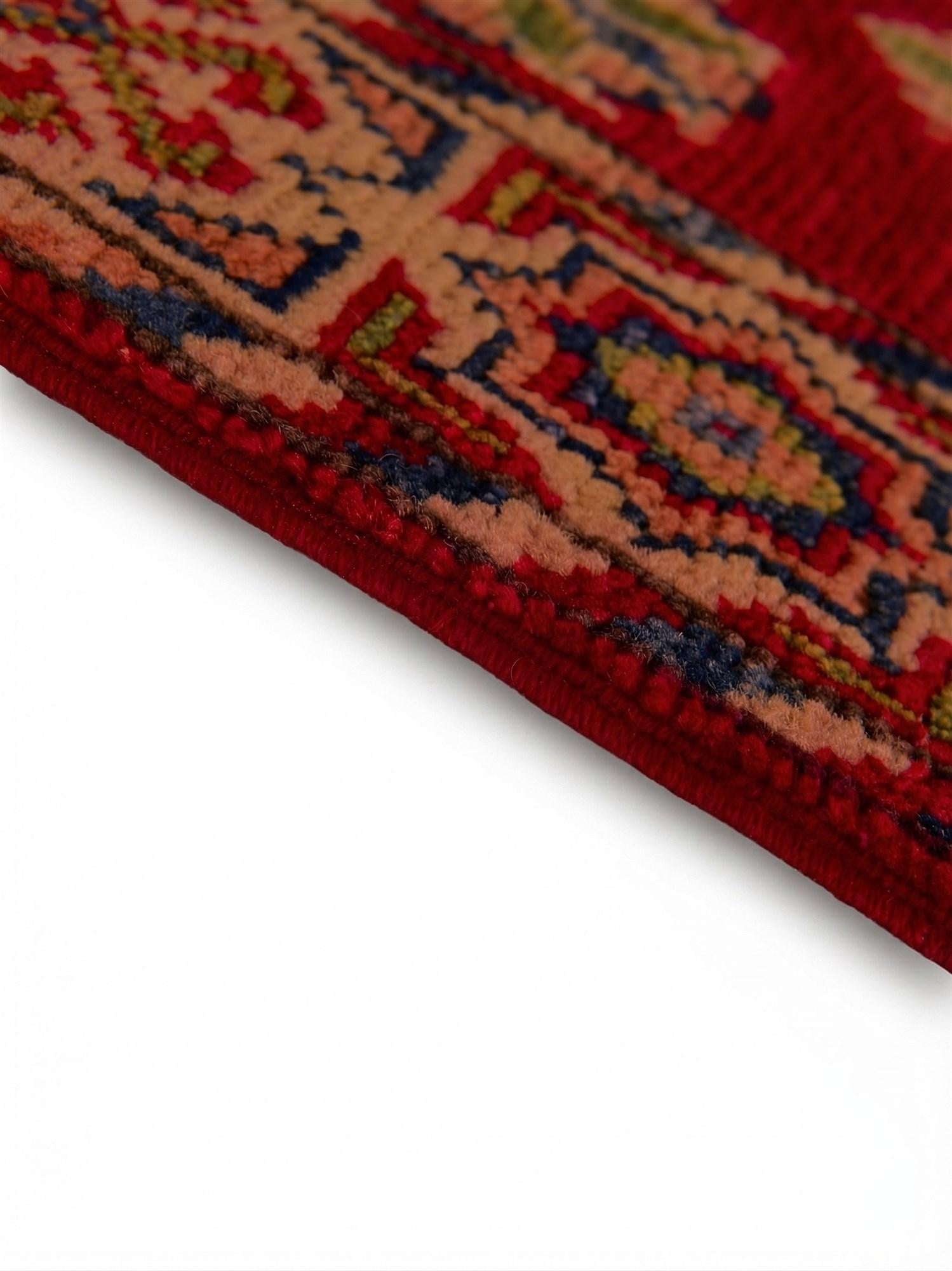 2' x 3' 1 Hand Knotted Kazak Rug