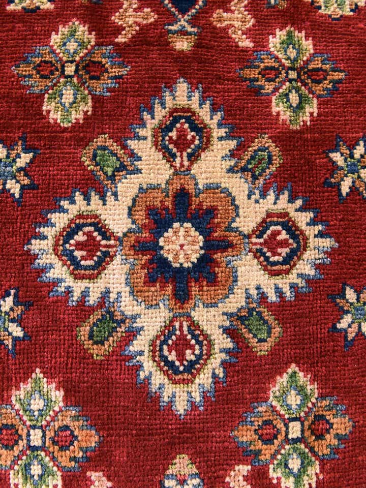 2' x 3' 1 Hand Knotted Kazak Rug
