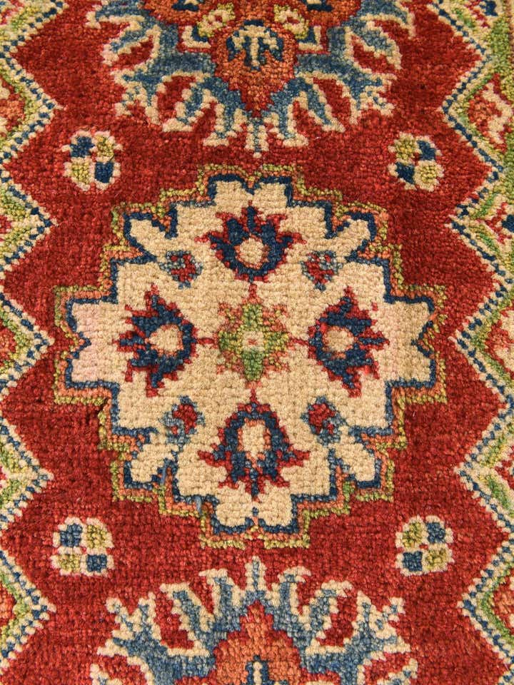 2' x 3' Hand Knotted Kazak Rug