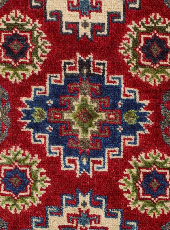 Detail image of 2' 1 x 3' Hand Knotted Kazak Rug