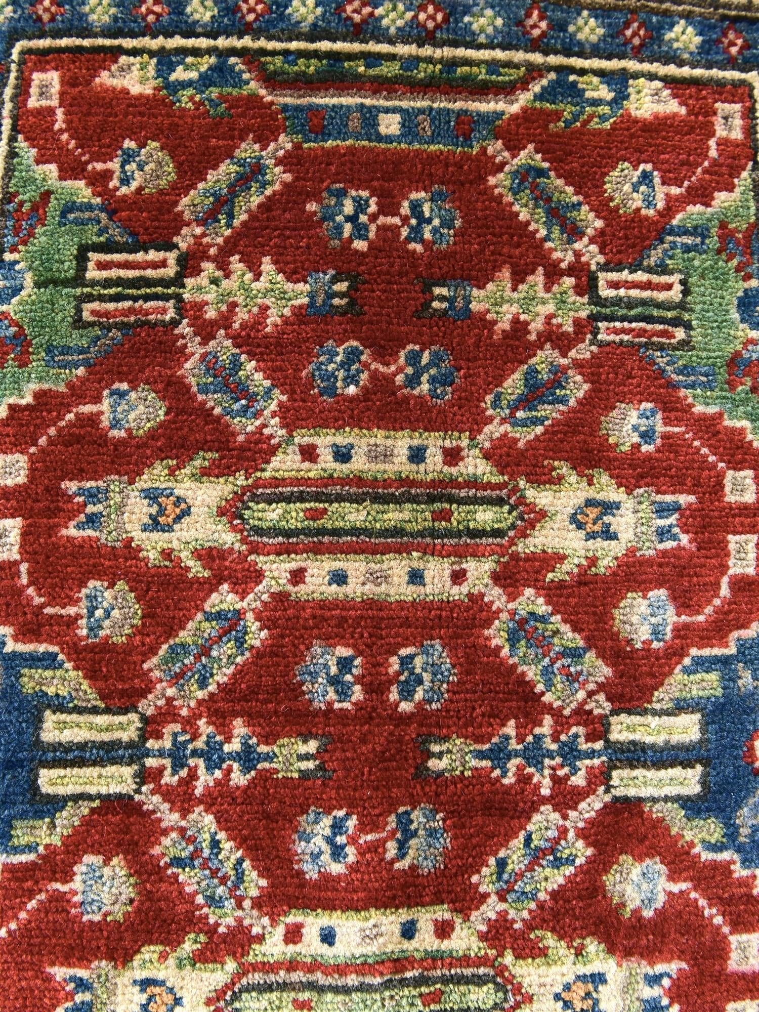 2' x 3' Hand Knotted Kazak Rug