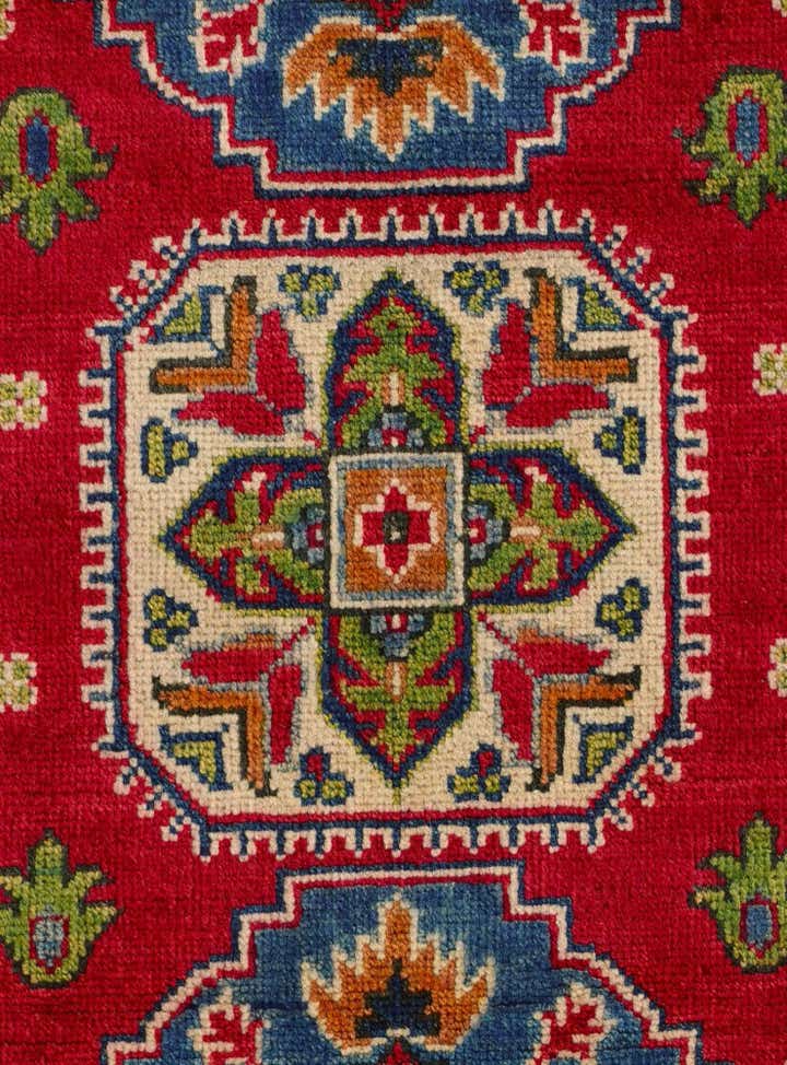 2' 8 x 4' 3 Hand Knotted Kazak Rug