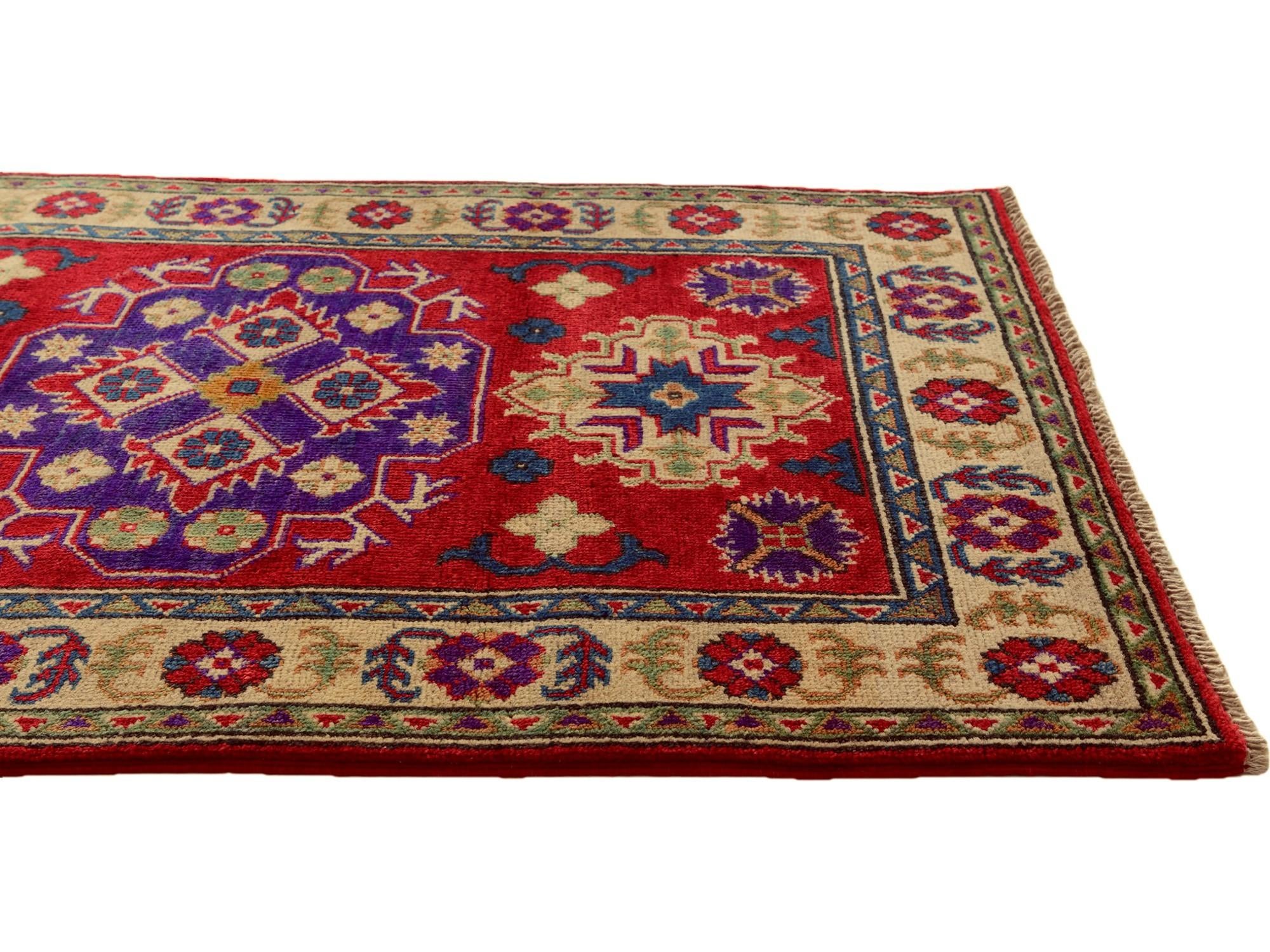 2' 8 x 4' 2 Hand Knotted Kazak Rug