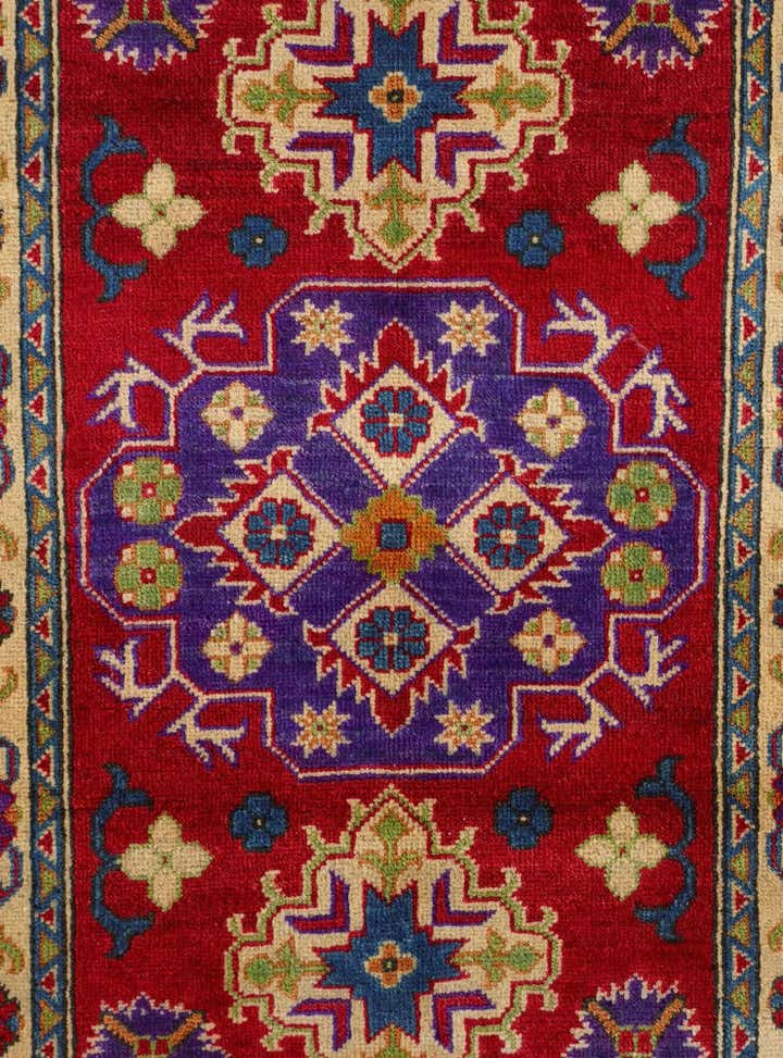 2' 8 x 4' 2 Hand Knotted Kazak Rug