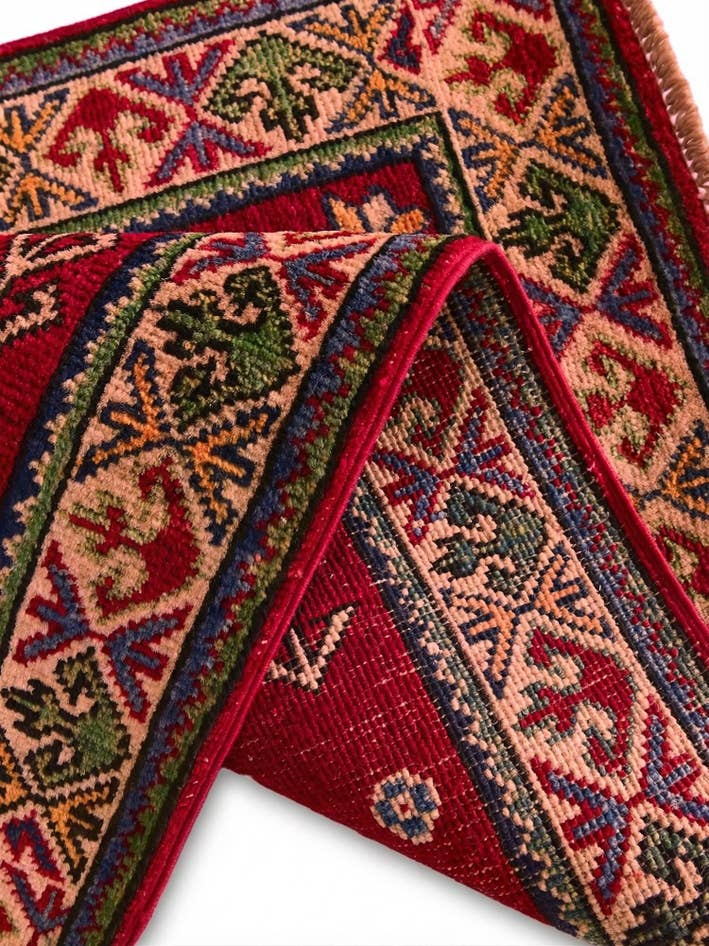 Detail image of 2' x 3' 1 Hand Knotted Kazak Rug