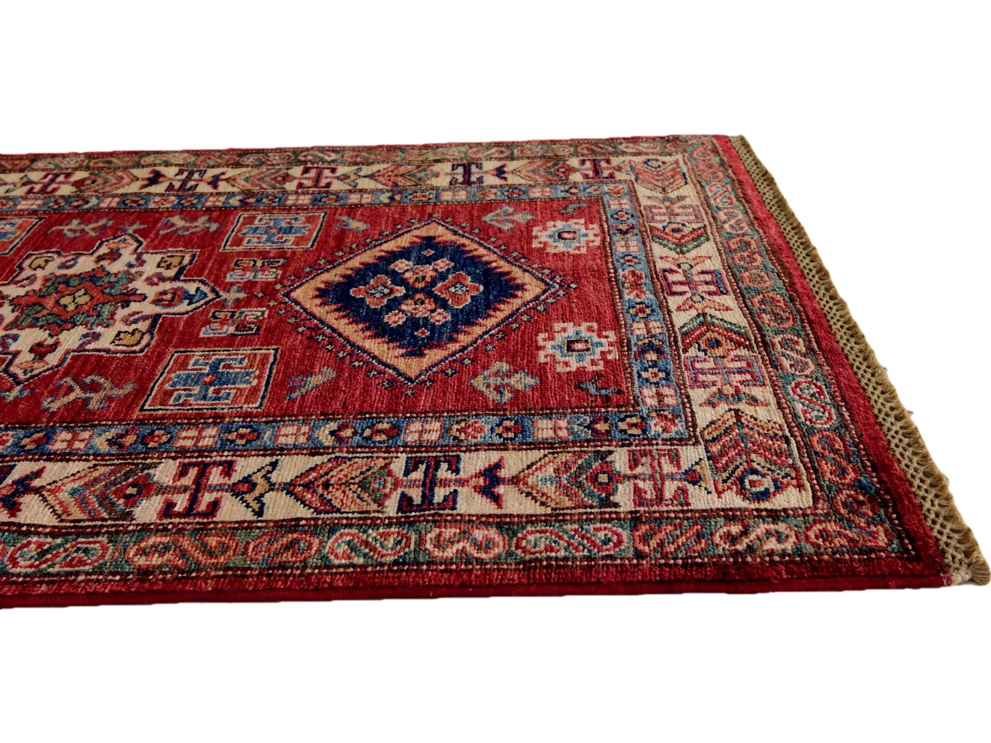 2' 9 x 4' Hand Knotted Kazak Rug