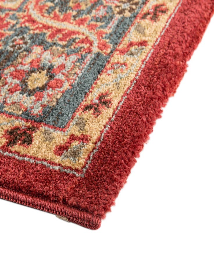 Detail image of 5' 3 x 7' 7 Kensington Rug