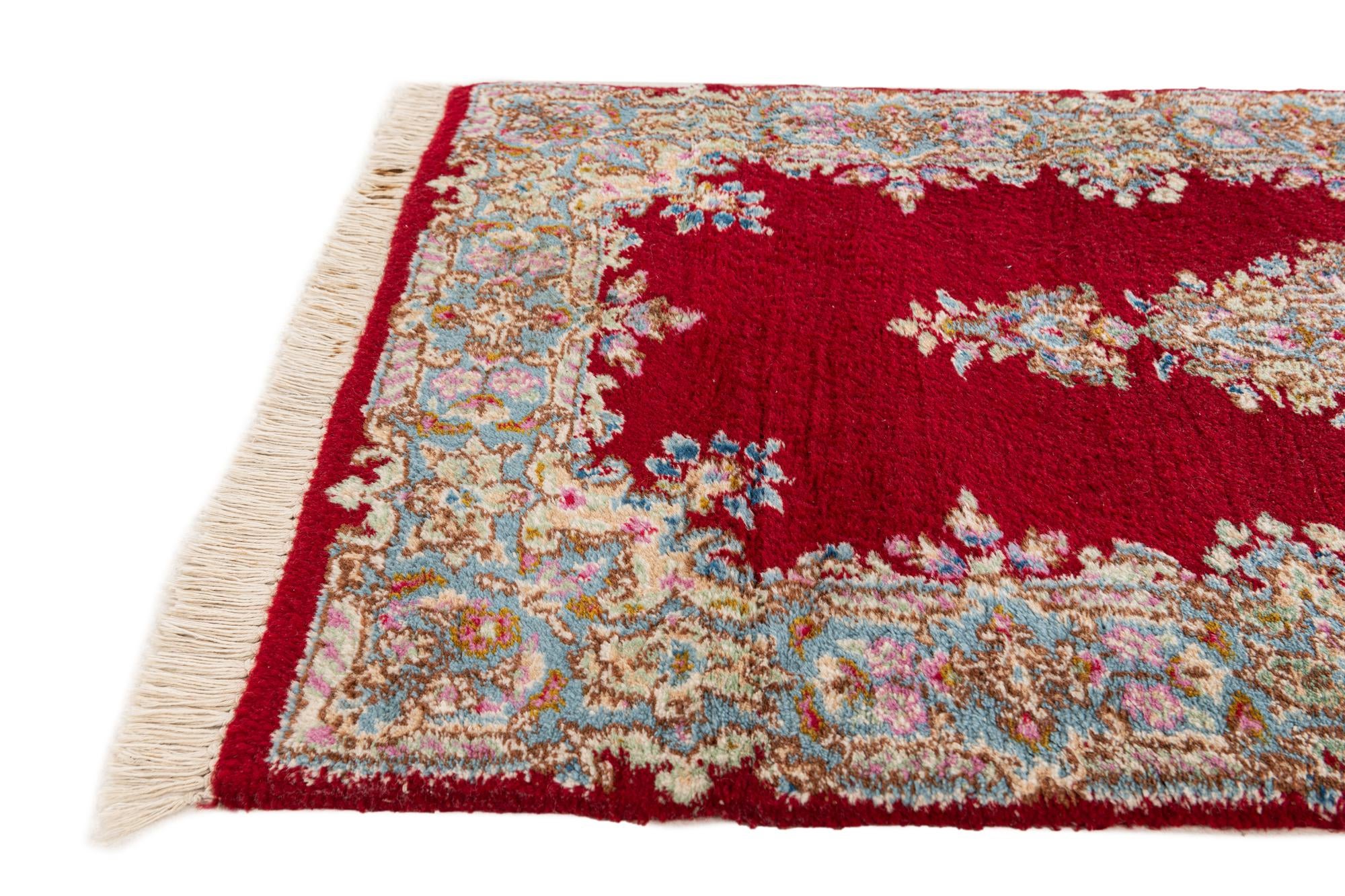 2' 5 x 4' 8 Hand Knotted Kerman Wool Rug