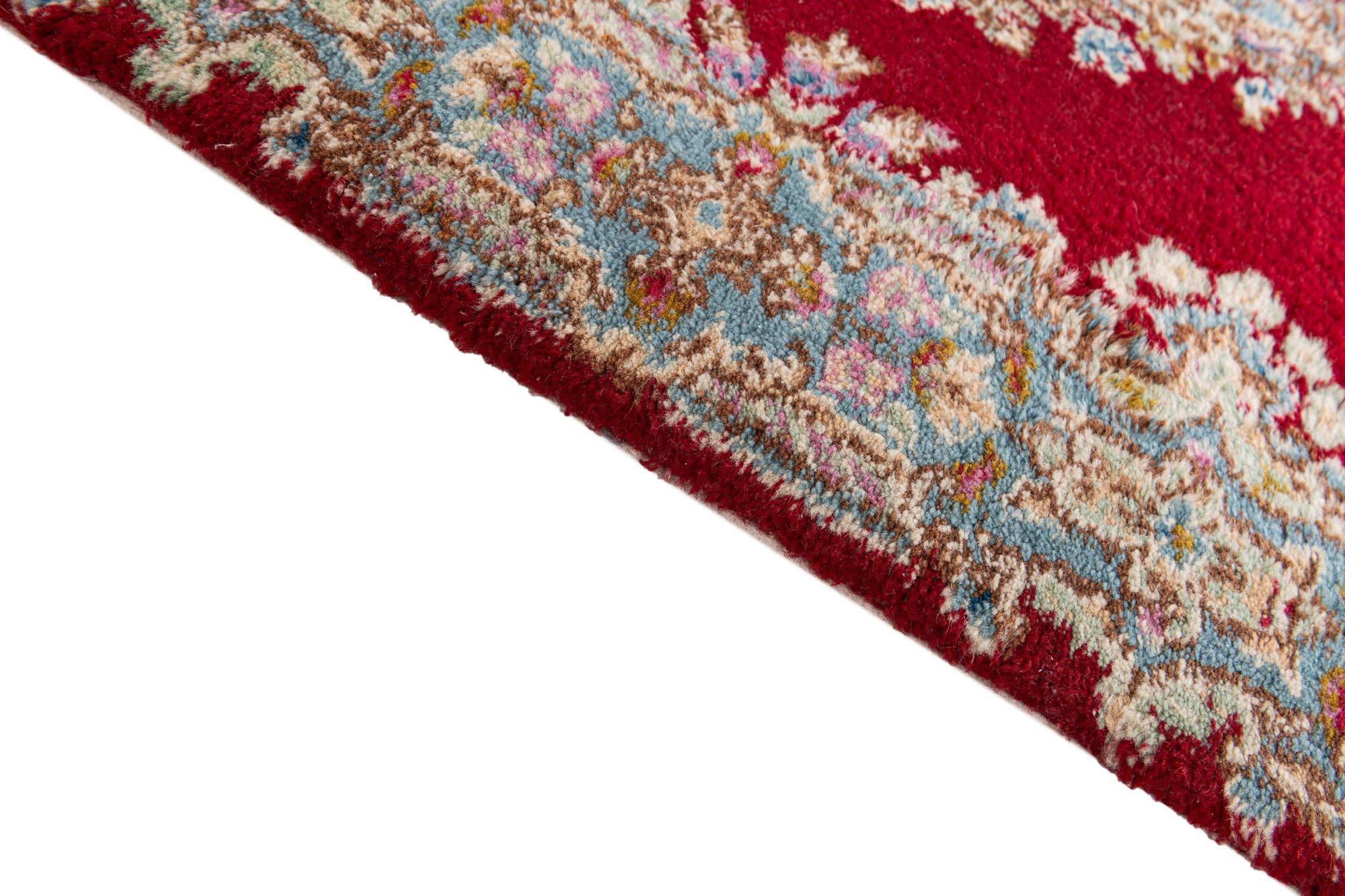 2' 5 x 4' 8 Hand Knotted Kerman Wool Rug