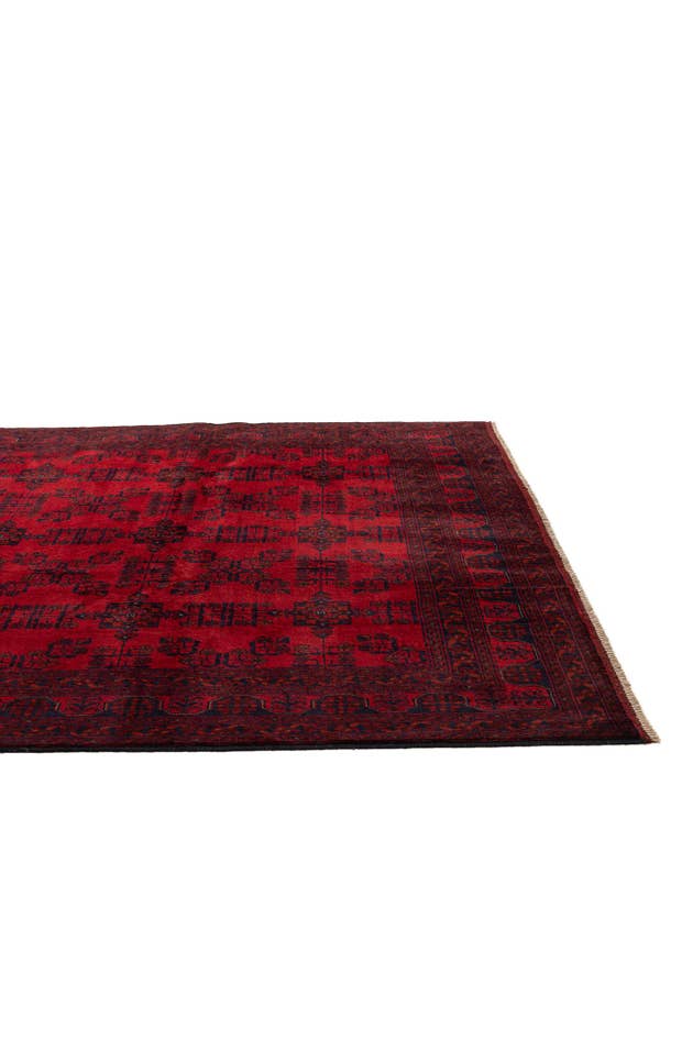 Detail image of 6' 8 x 9' 7 Hand Knotted Khal Mohammadi Wool Rug
