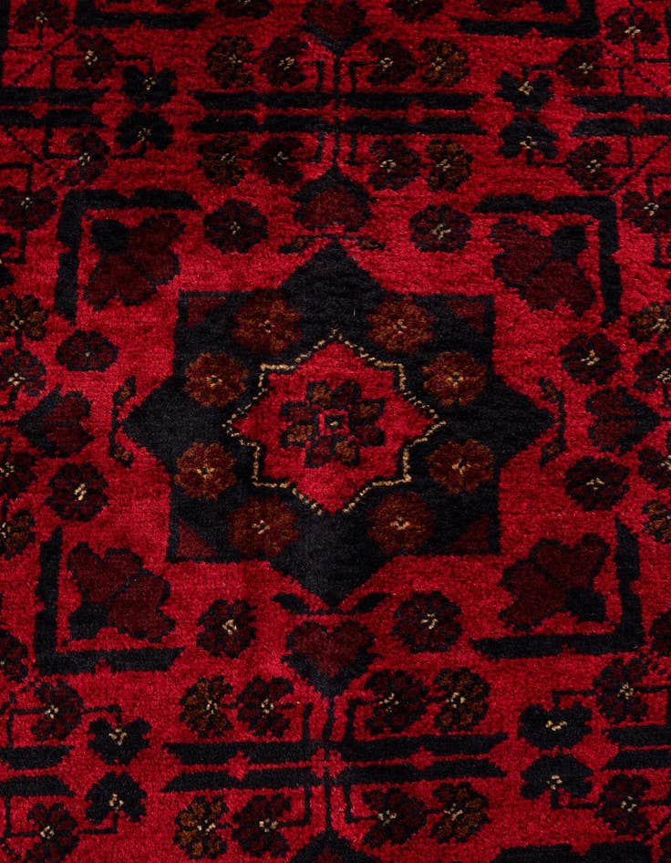 Detail image of 6' 6 x 9' 8  Hand Knotted Khal Mohammadi Wool Rug