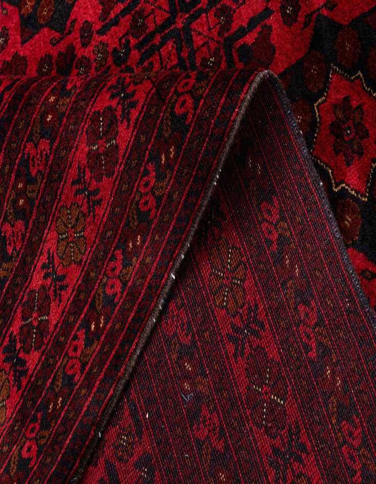 Detail image of 6' 6 x 9' 8  Hand Knotted Khal Mohammadi Wool Rug