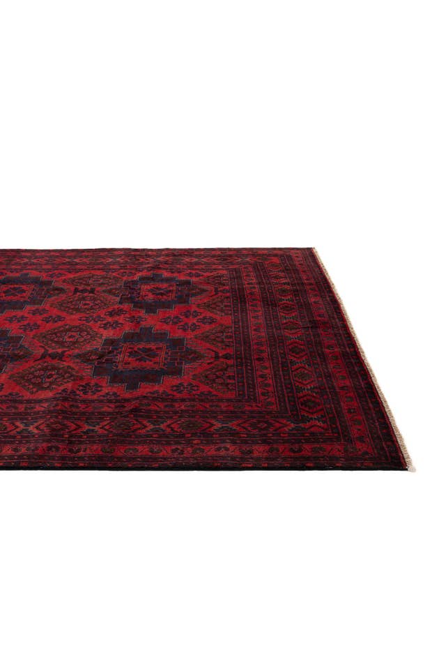 Detail image of 6' 8 x 9' 6 Hand Knotted Khal Mohammadi Wool Rug
