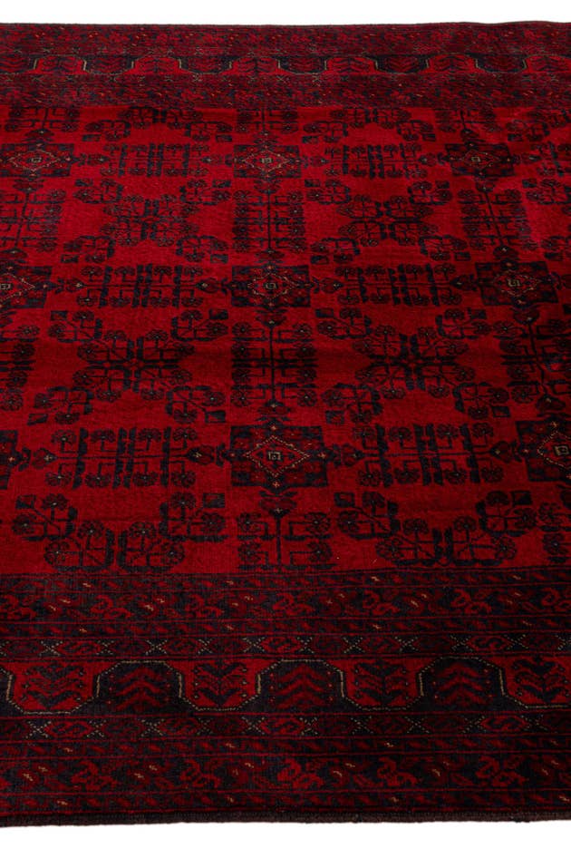 Detail image of 6' 7 x 9' 8 Hand Knotted Khal Mohammadi Wool Rug