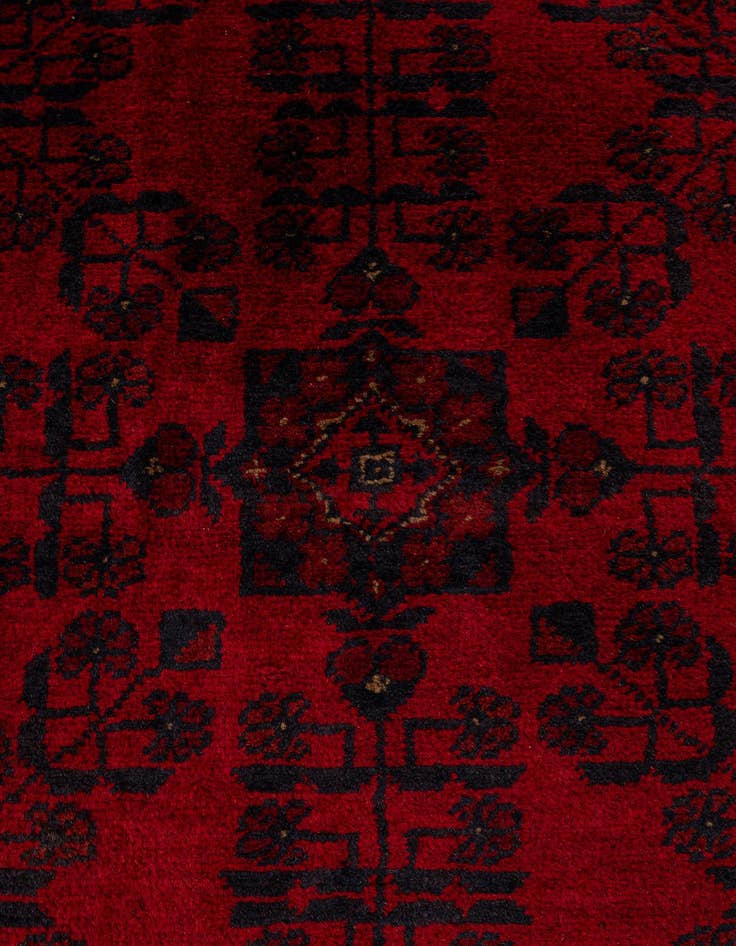 Detail image of 6' 7 x 9' 8  Hand Knotted Khal Mohammadi Wool Rug