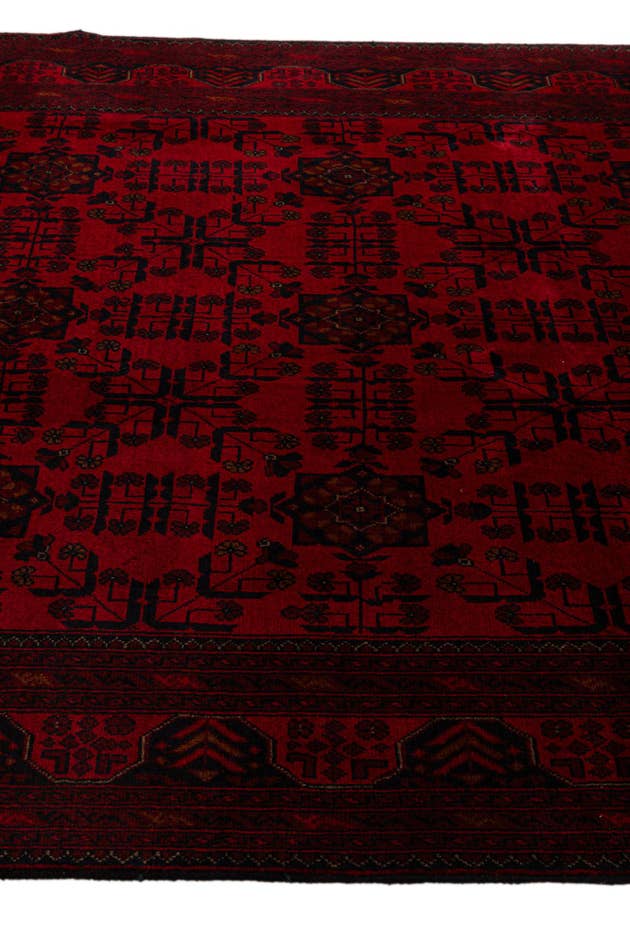 Detail image of 6' 6 x 9' 6 Hand Knotted Khal Mohammadi Wool Rug