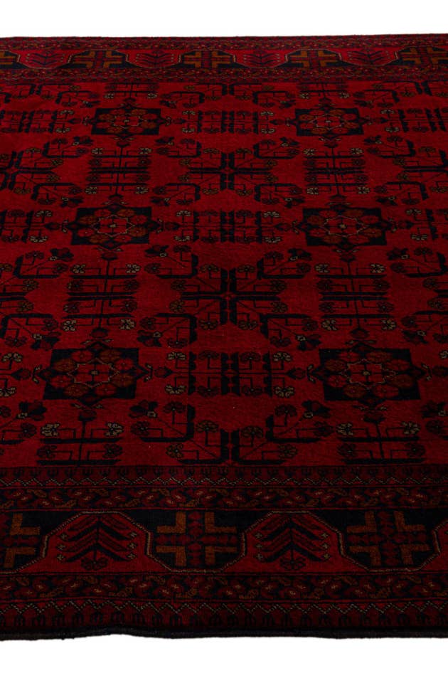 Detail image of 6' 7 x 9' 8 Hand Knotted Khal Mohammadi Wool Rug