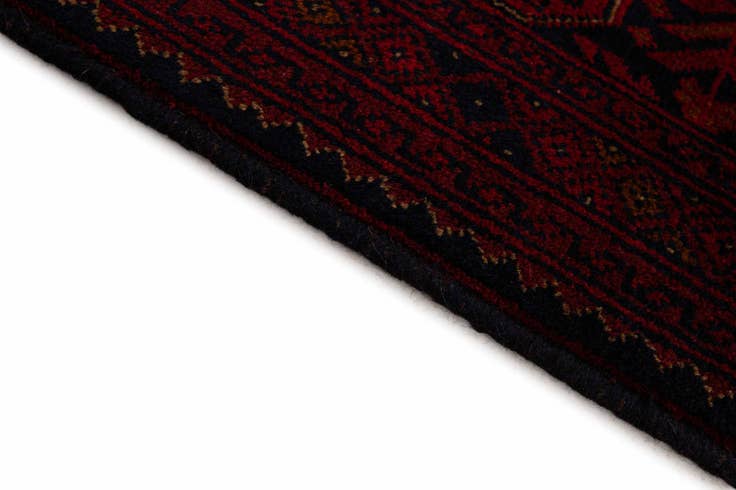 Detail image of 6' 8 x 9' 7 Hand Knotted Khal Mohammadi Wool Rug
