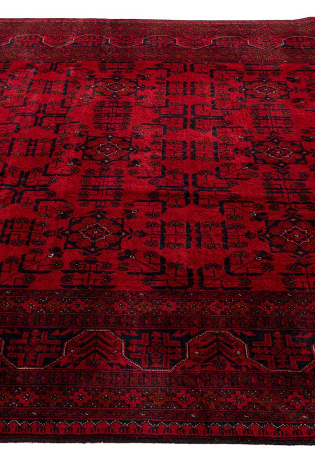 Detail image of 6' 7 x 9' 9 Hand Knotted Khal Mohammadi Wool Rug