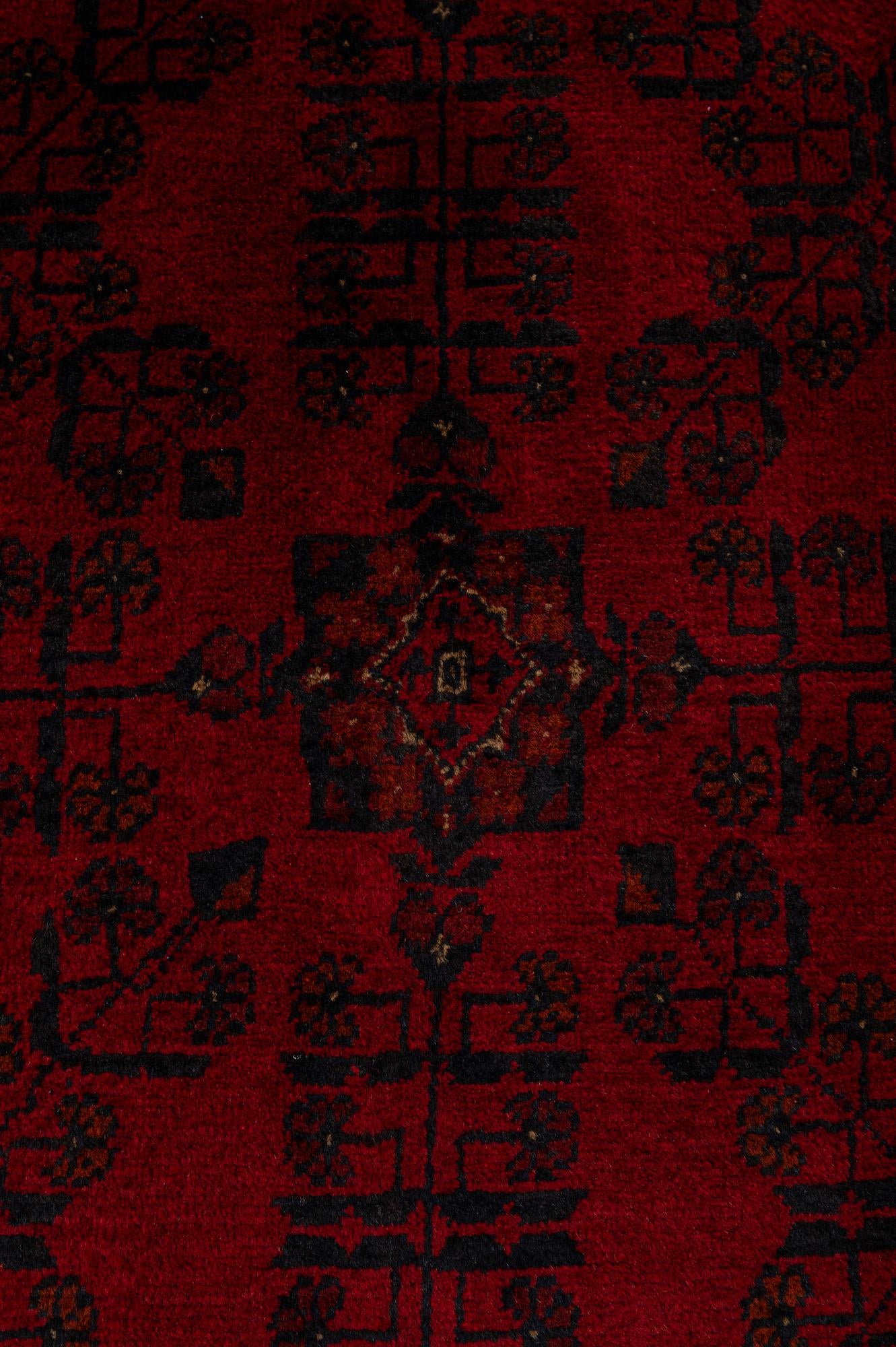 6' 6 x 9' 9 Hand Knotted Khal Mohammadi Wool Rug