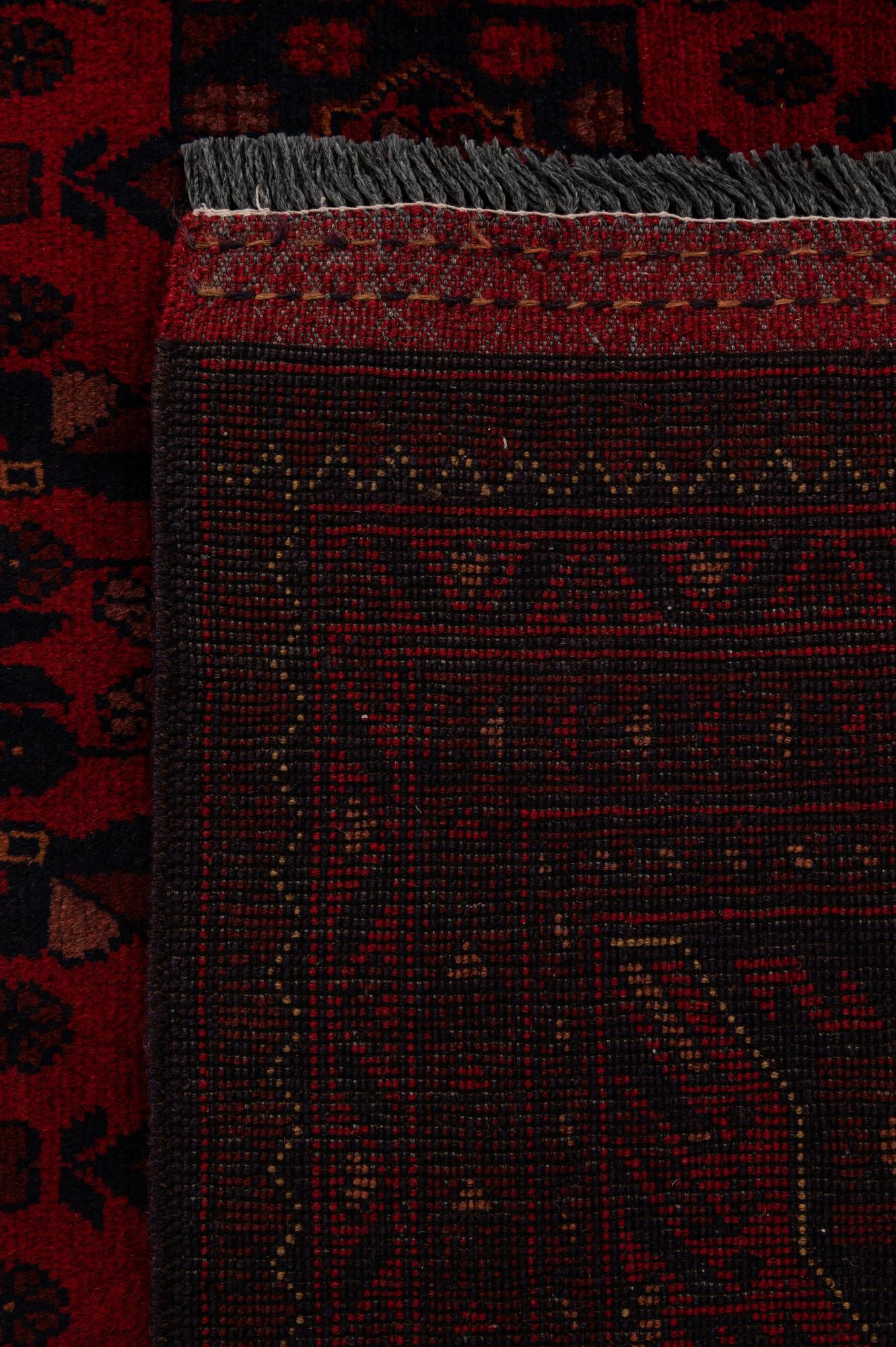 6' 9 x 10' Hand Knotted Khal Mohammadi Wool Rug