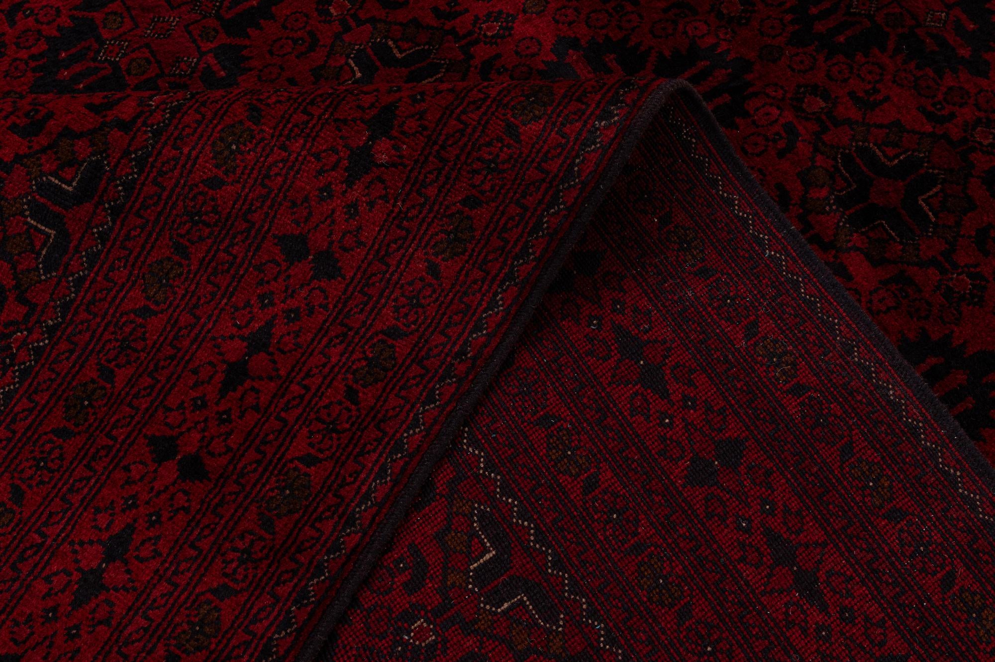 6' 9 x 9' 8 Hand Knotted Khal Mohammadi Wool Rug