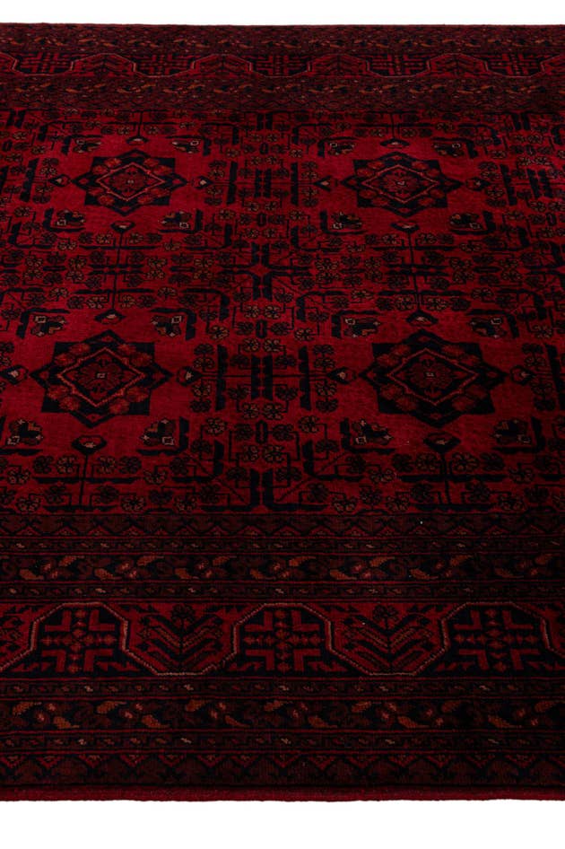 Detail image of 6' 6 x 9' 10 Hand Knotted Khal Mohammadi Wool Rug