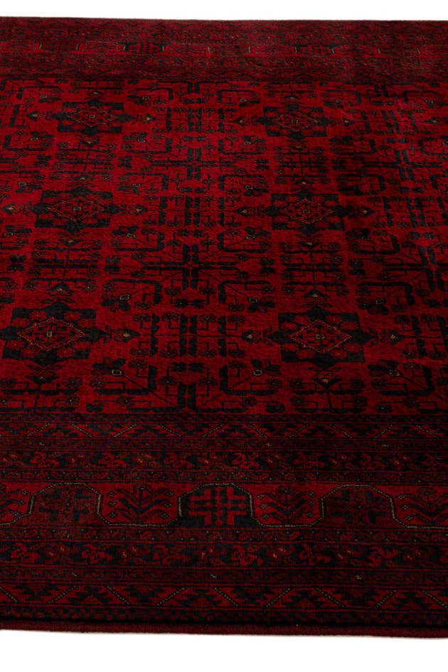 Detail image of 6' 10 x 9' 8 Hand Knotted Khal Mohammadi Wool Rug