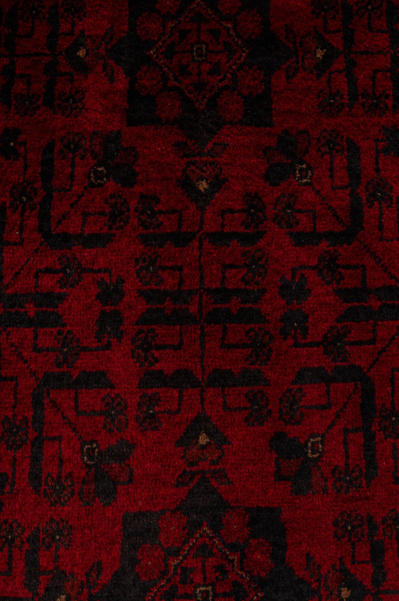 6' 10 x 9' 8 Hand Knotted Khal Mohammadi Wool Rug