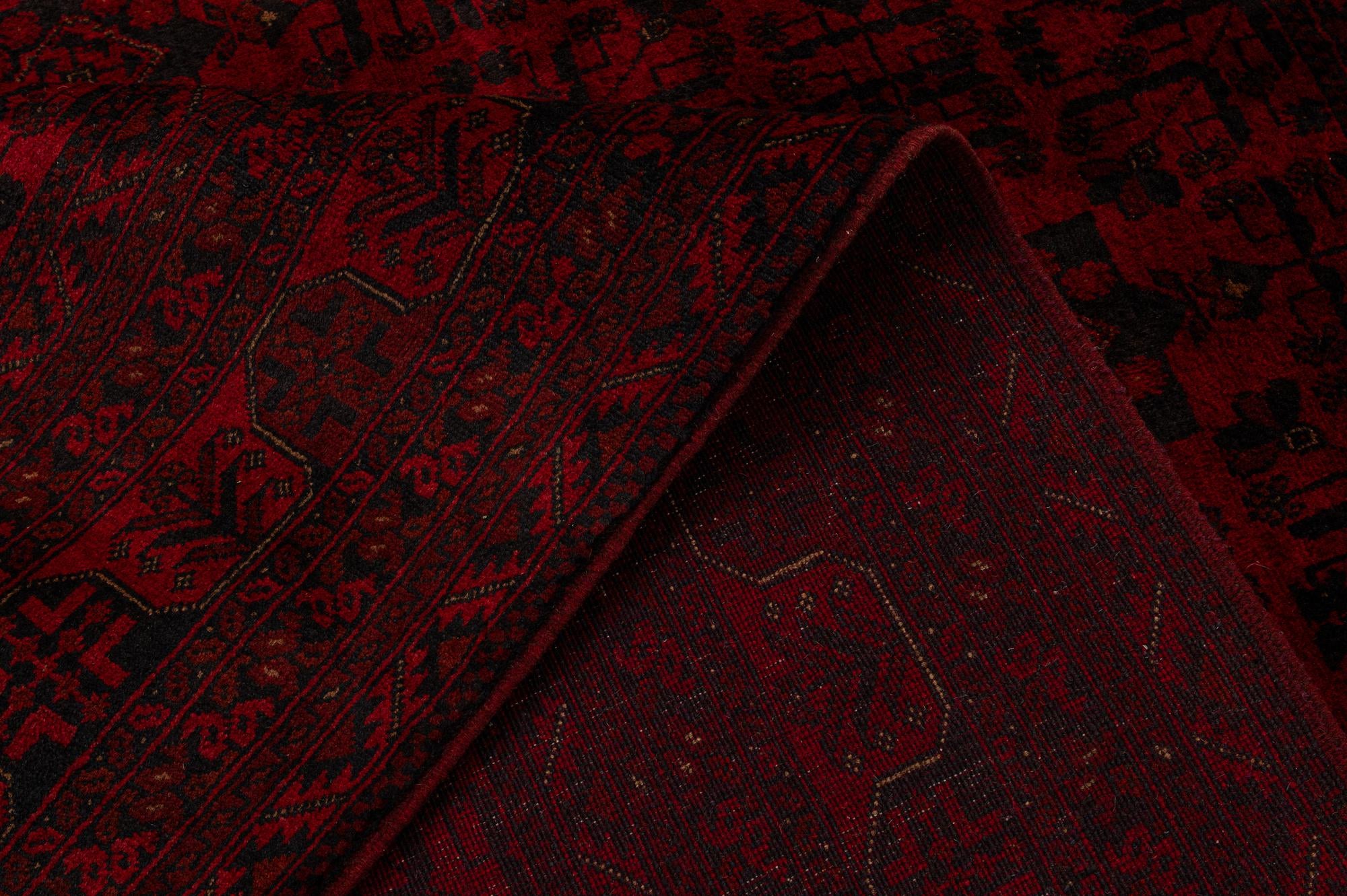 6' 10 x 9' 8 Hand Knotted Khal Mohammadi Wool Rug