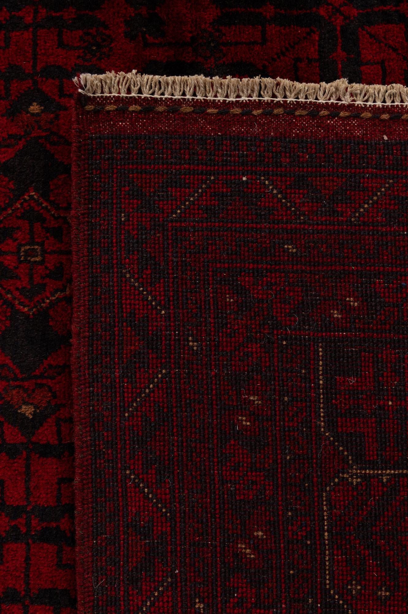 6' 10 x 9' 8 Hand Knotted Khal Mohammadi Wool Rug