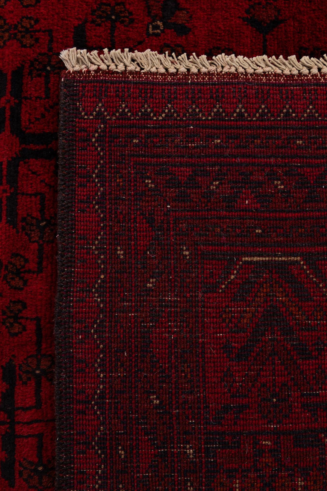 6' 11 x 9' 6 Hand Knotted Khal Mohammadi Wool Rug