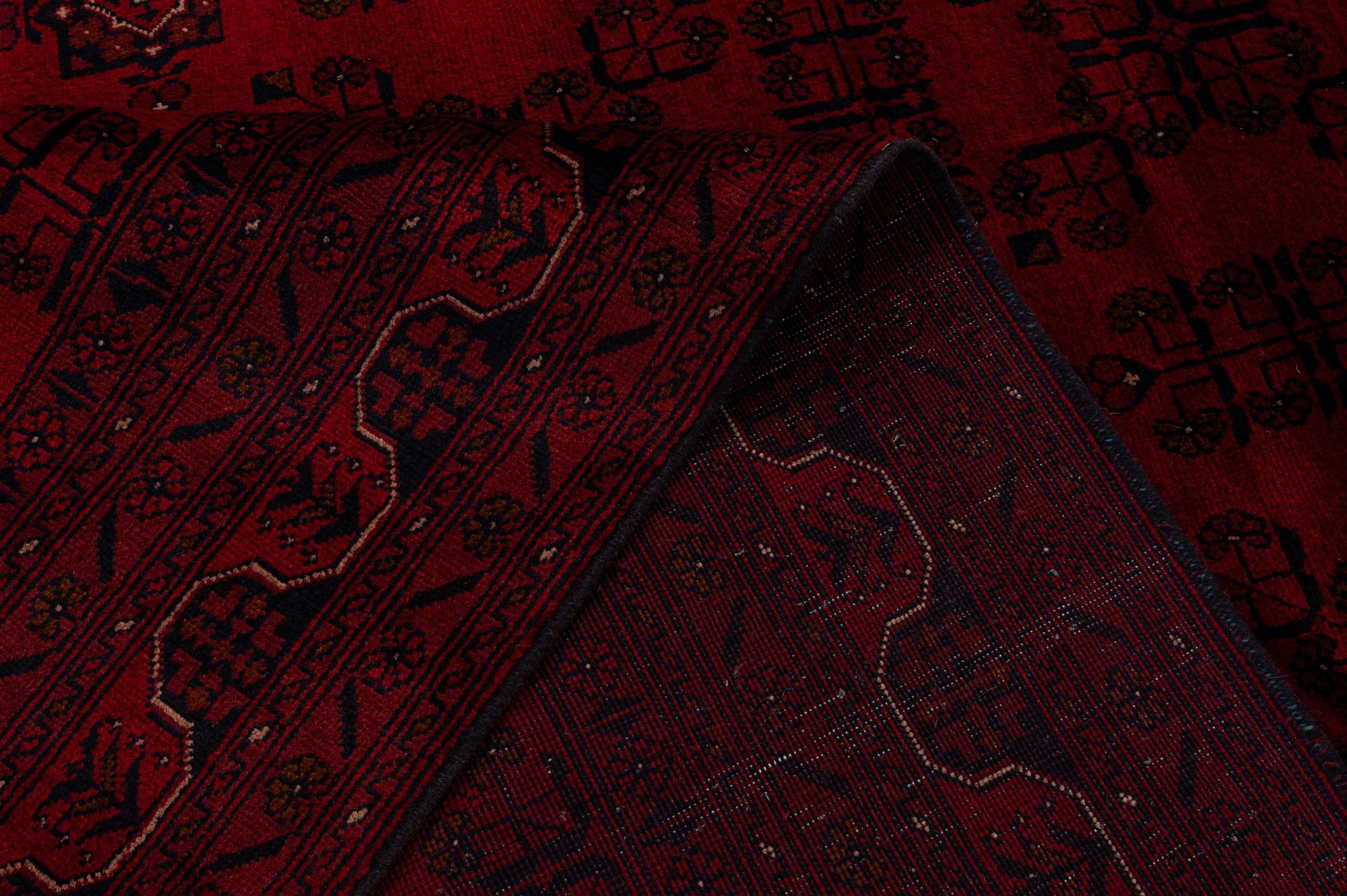 6' 9 x 9' 8 Hand Knotted Khal Mohammadi Wool Rug
