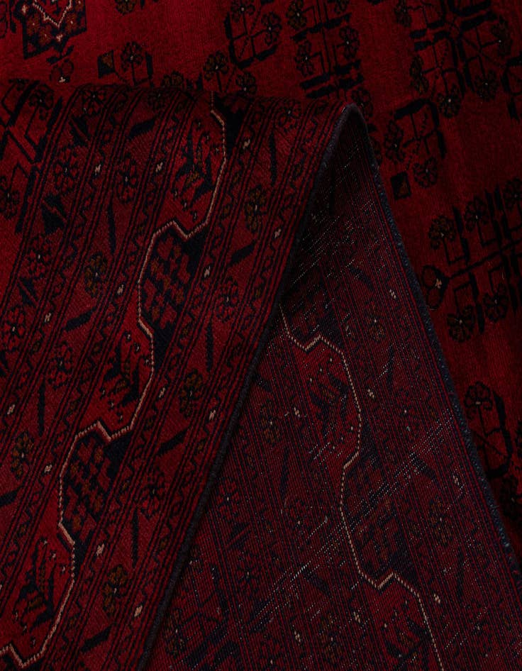 Detail image of 6' 9 x 9' 8  Hand Knotted Khal Mohammadi Wool Rug