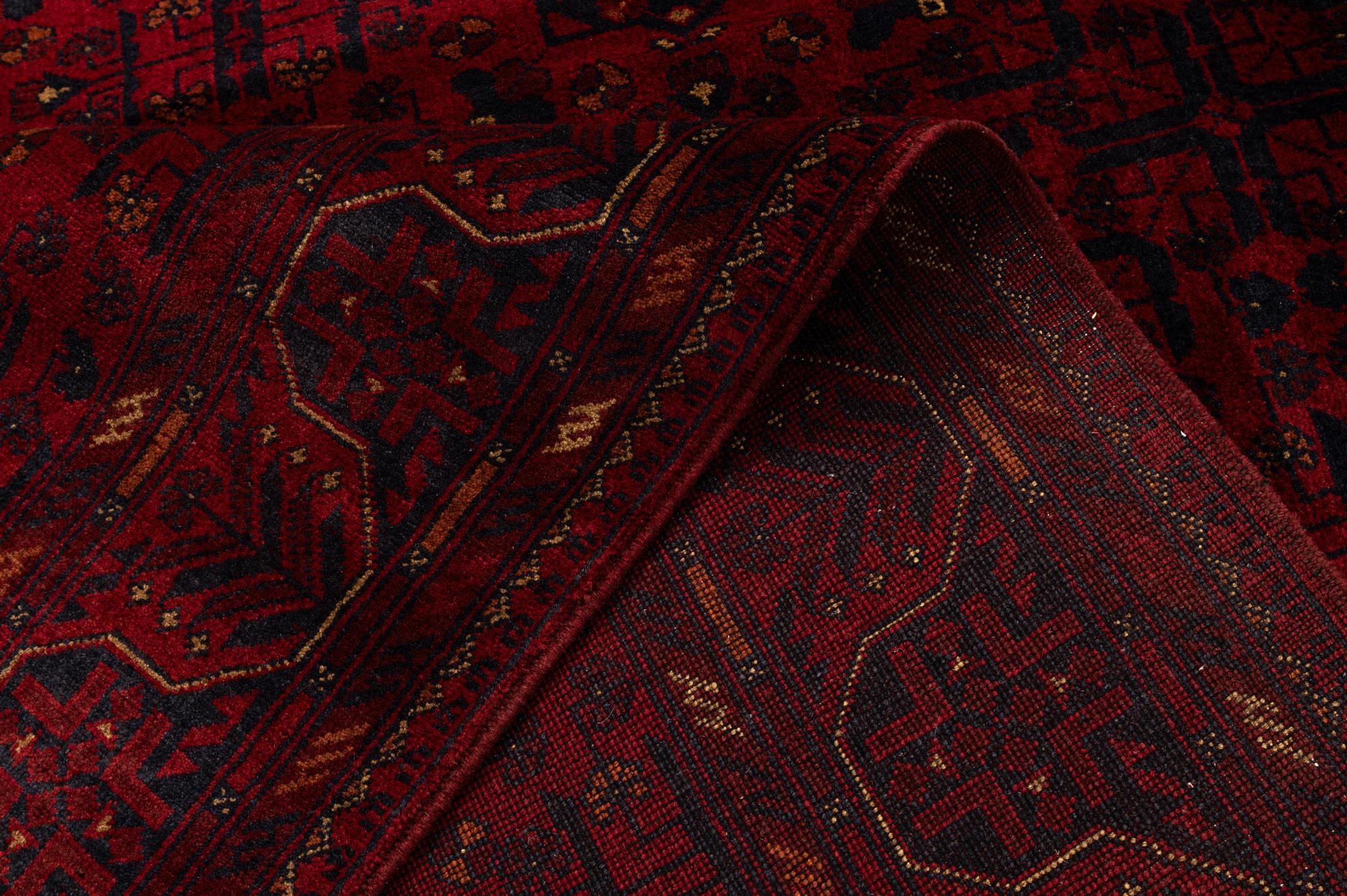 6' 11 x 9' 9 Hand Knotted Khal Mohammadi Wool Rug