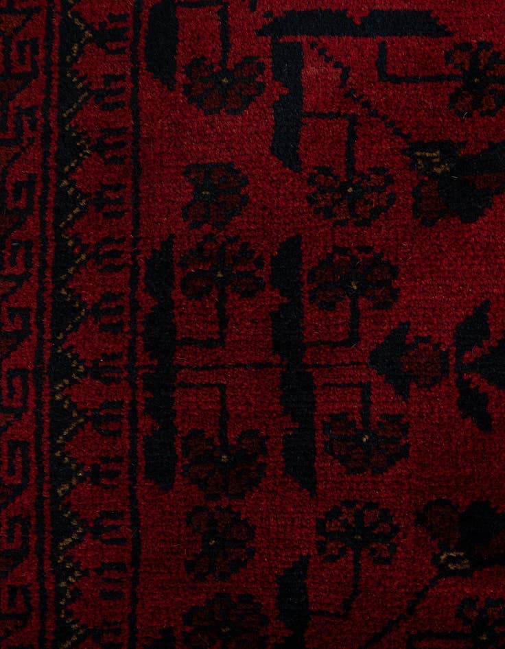 Detail image of 6' 8 x 9' 9  Hand Knotted Khal Mohammadi Wool Rug