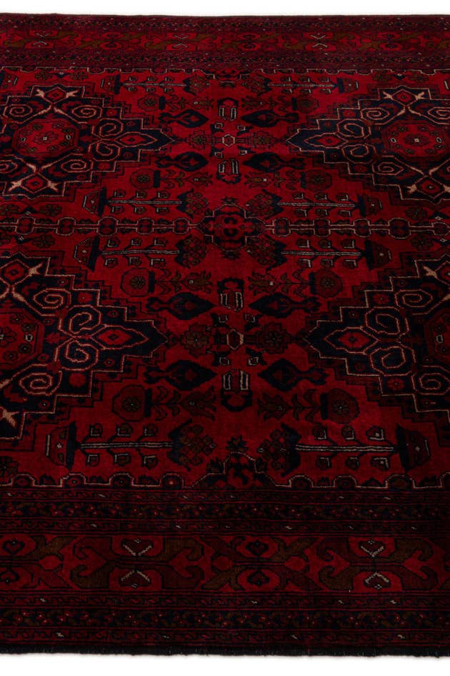 Detail image of 6' 8 x 9' 9 Hand Knotted Khal Mohammadi Wool Rug
