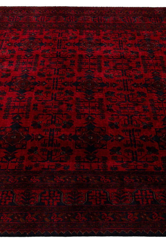 Detail image of 6' 6 x 9' 8 Hand Knotted Khal Mohammadi Wool Rug