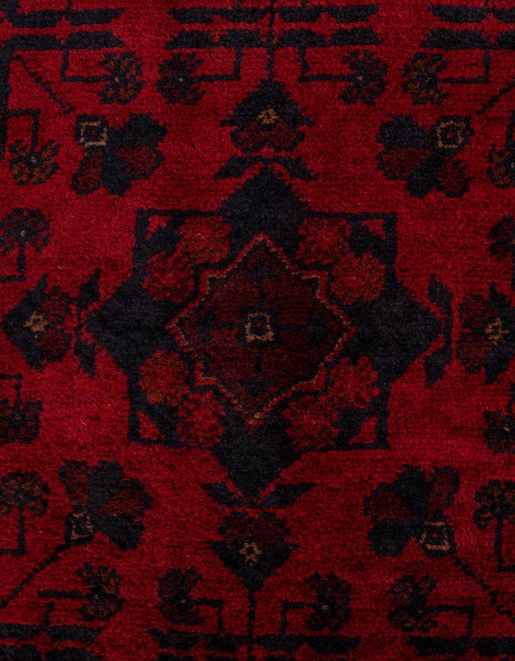 Detail image of 6' 6 x 9' 8  Hand Knotted Khal Mohammadi Wool Rug