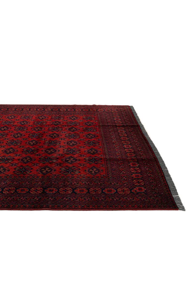 Detail image of 7' 3 x 9' 7 Hand Knotted Khal Mohammadi Wool Rug