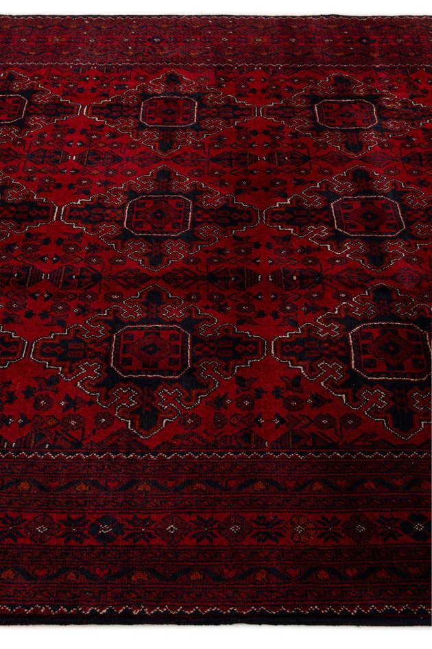Detail image of 6' 6 x 9' 7 Hand Knotted Khal Mohammadi Wool Rug