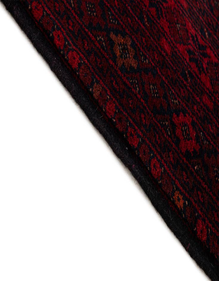 Detail image of 6' 10 x 9' 9  Hand Knotted Khal Mohammadi Wool Rug