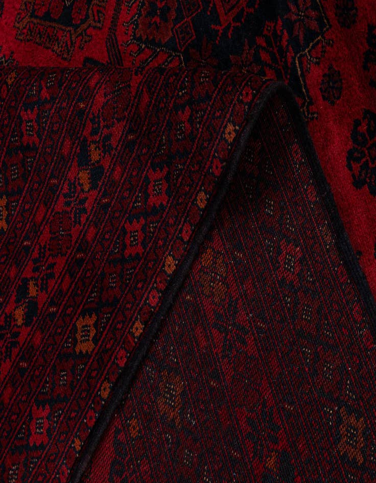 Detail image of 6' 10 x 9' 9  Hand Knotted Khal Mohammadi Wool Rug