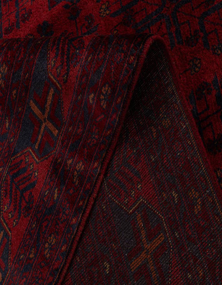 Detail image of 6' 9 x 10'  Hand Knotted Khal Mohammadi Wool Rug