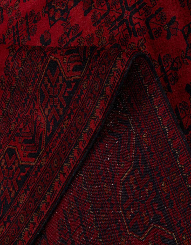 Detail image of 6' 9 x 9' 5  Hand Knotted Khal Mohammadi Wool Rug