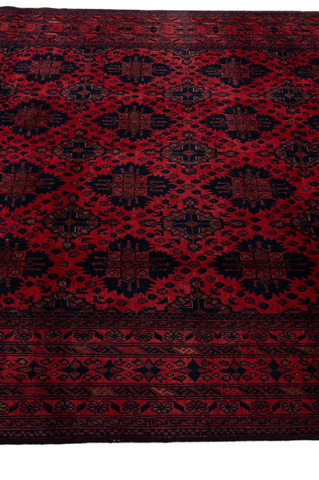 Detail image of 6' 7 x 10' Hand Knotted Khal Mohammadi Wool Rug