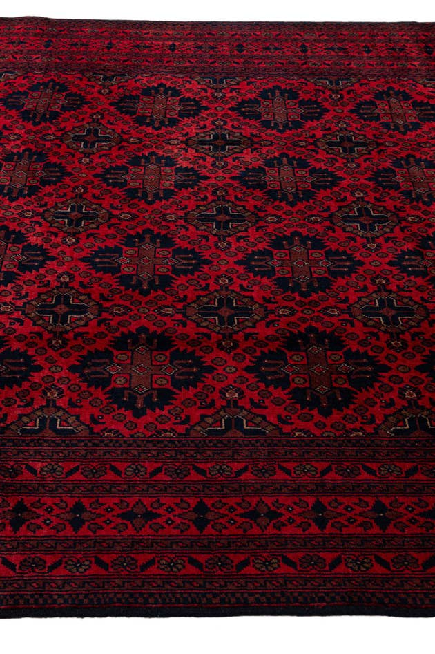 Detail image of 6' 5 x 9' 8 Hand Knotted Khal Mohammadi Wool Rug