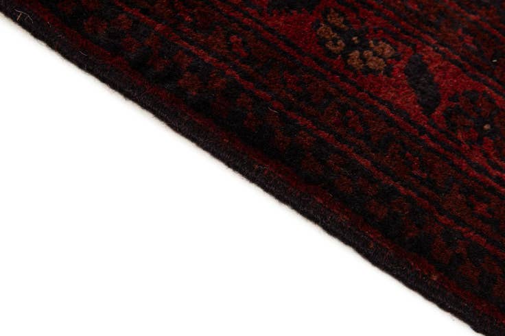 Detail image of 6' 8 x 9' 8 Hand Knotted Khal Mohammadi Wool Rug