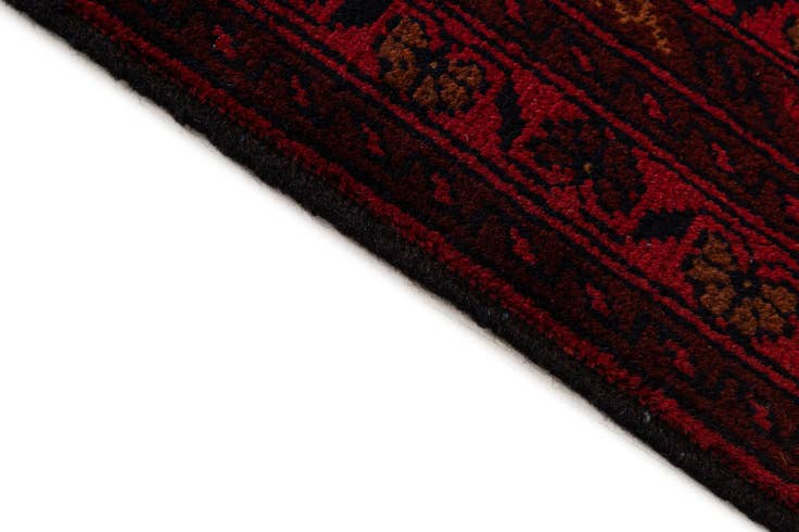 Detail image of 6' 8 x 9' 9 Hand Knotted Khal Mohammadi Wool Rug